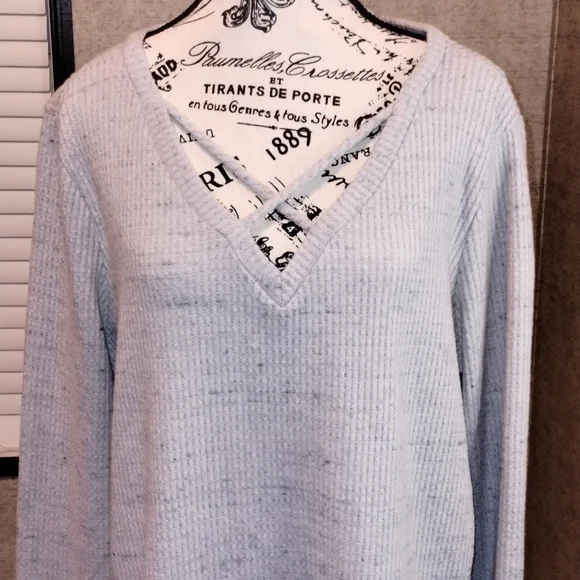 EUC Women's GILLI Long sleeve top - Picture 11 of 15